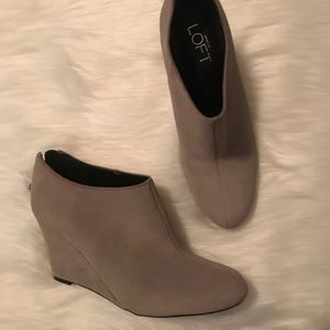 Ann Taylor loft booties